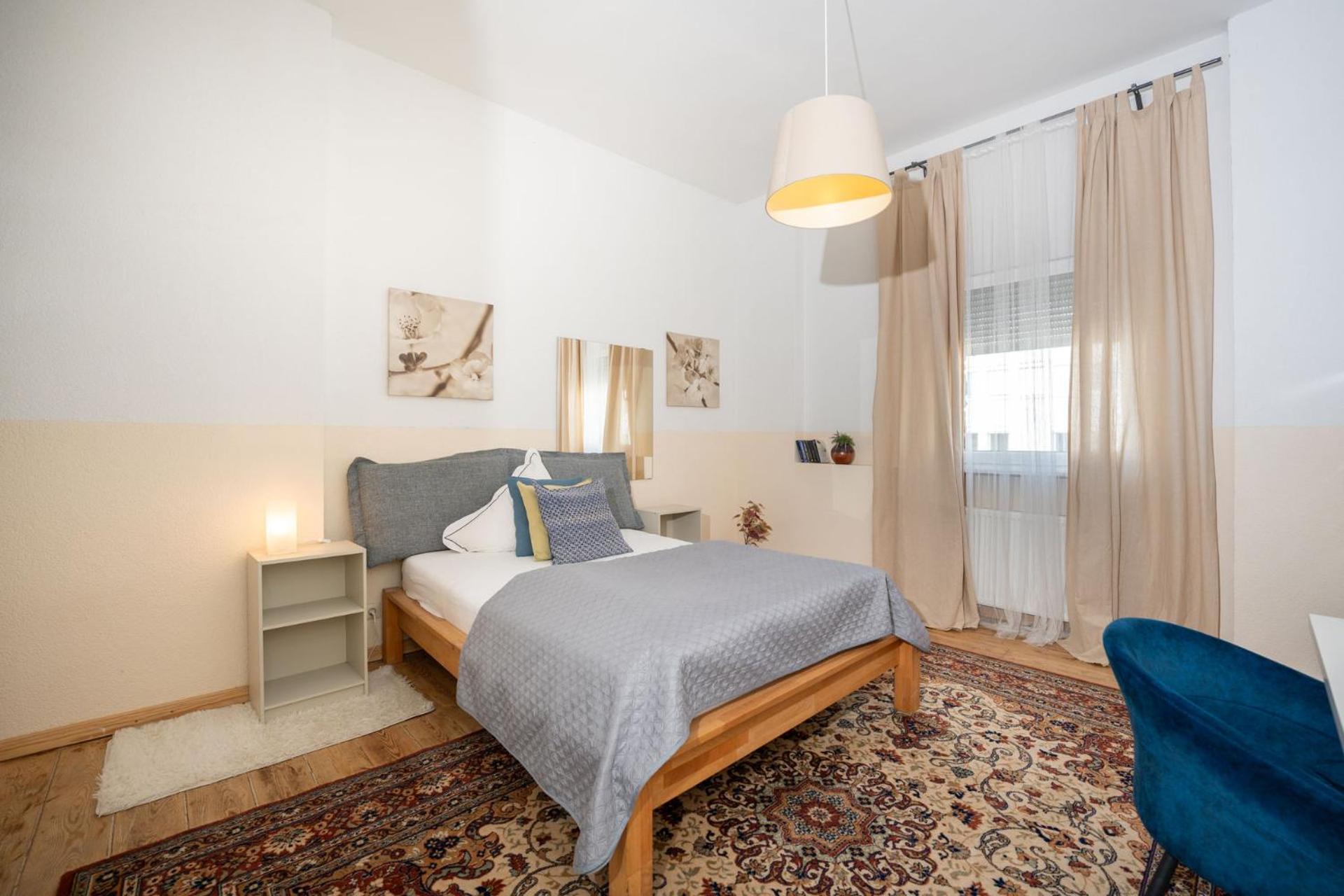 Charmante Privatzimmer In Der Stadt Coblença Exterior foto