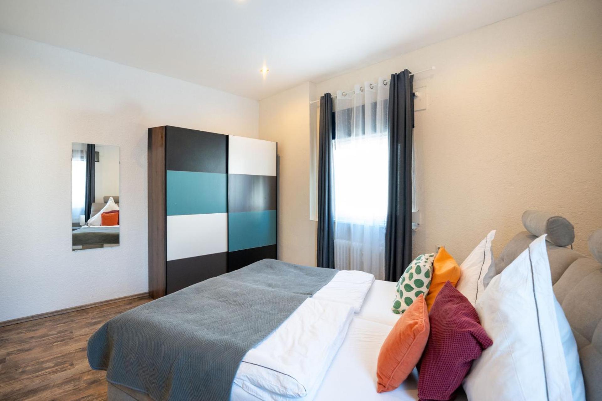 Charmante Privatzimmer In Der Stadt Coblença Exterior foto