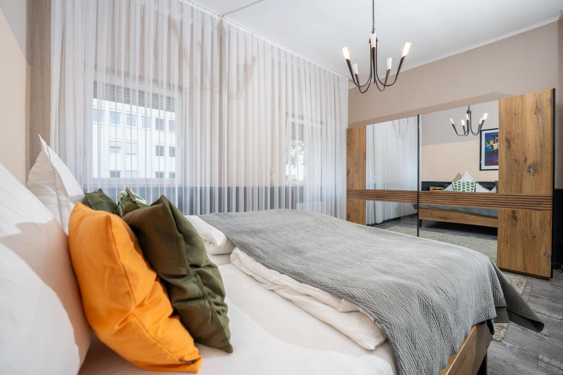 Charmante Privatzimmer In Der Stadt Coblença Exterior foto
