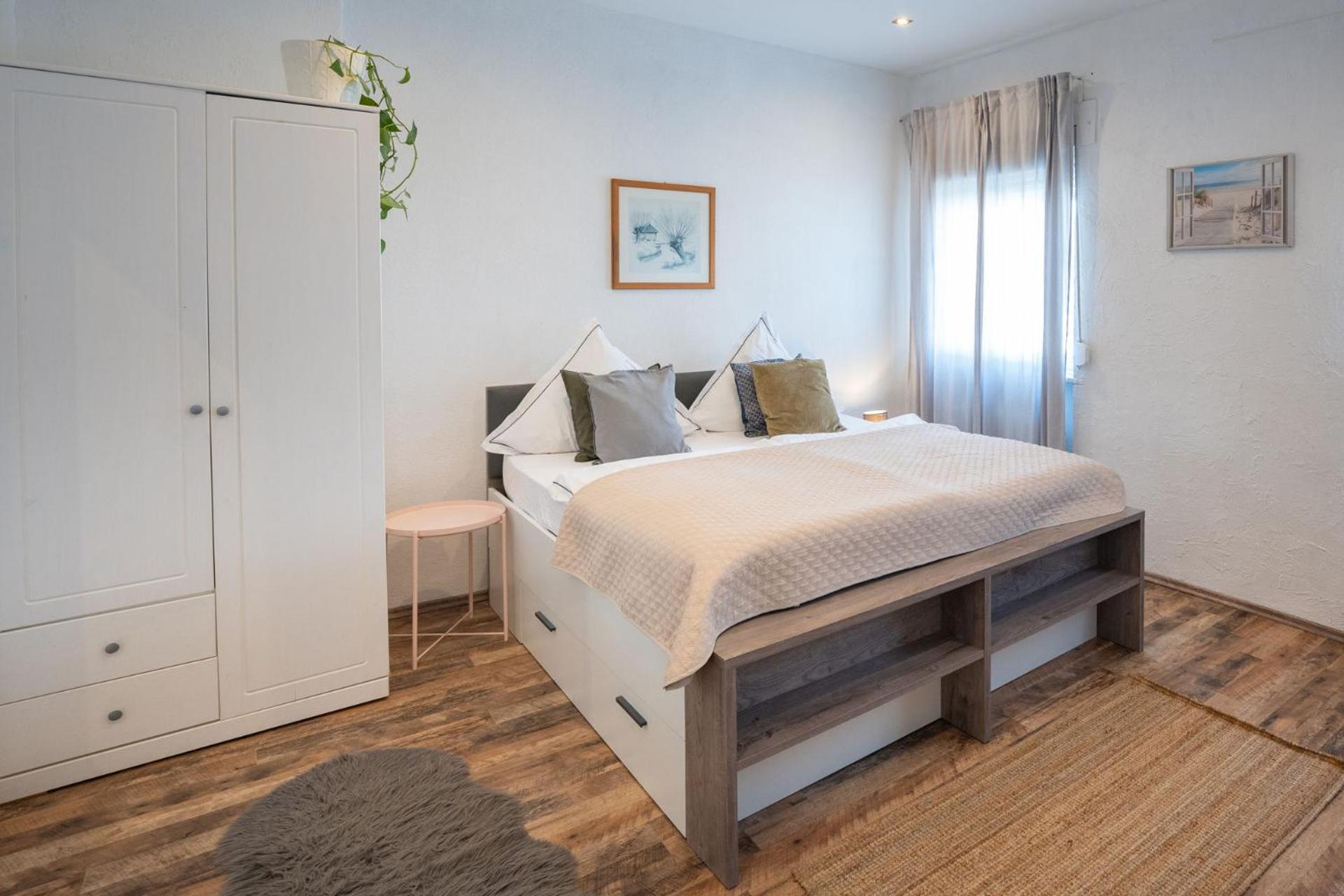 Charmante Privatzimmer In Der Stadt Coblença Exterior foto