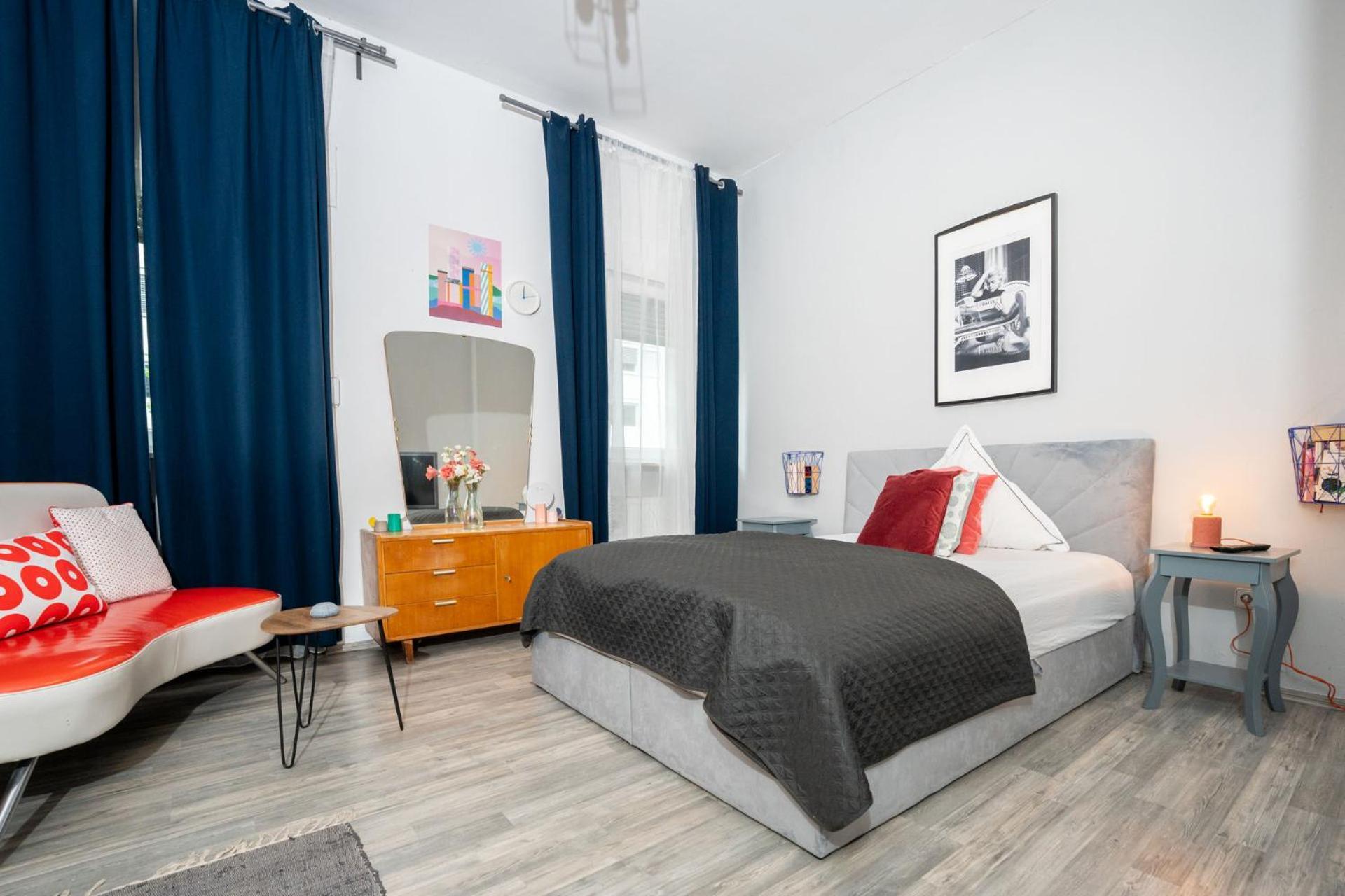Charmante Privatzimmer In Der Stadt Coblença Exterior foto