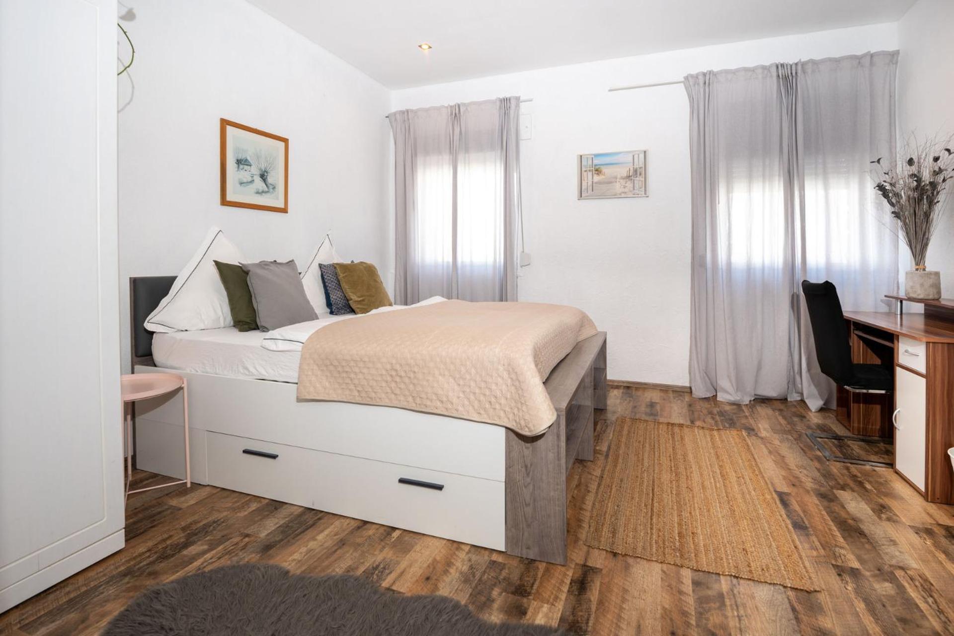 Charmante Privatzimmer In Der Stadt Coblença Exterior foto