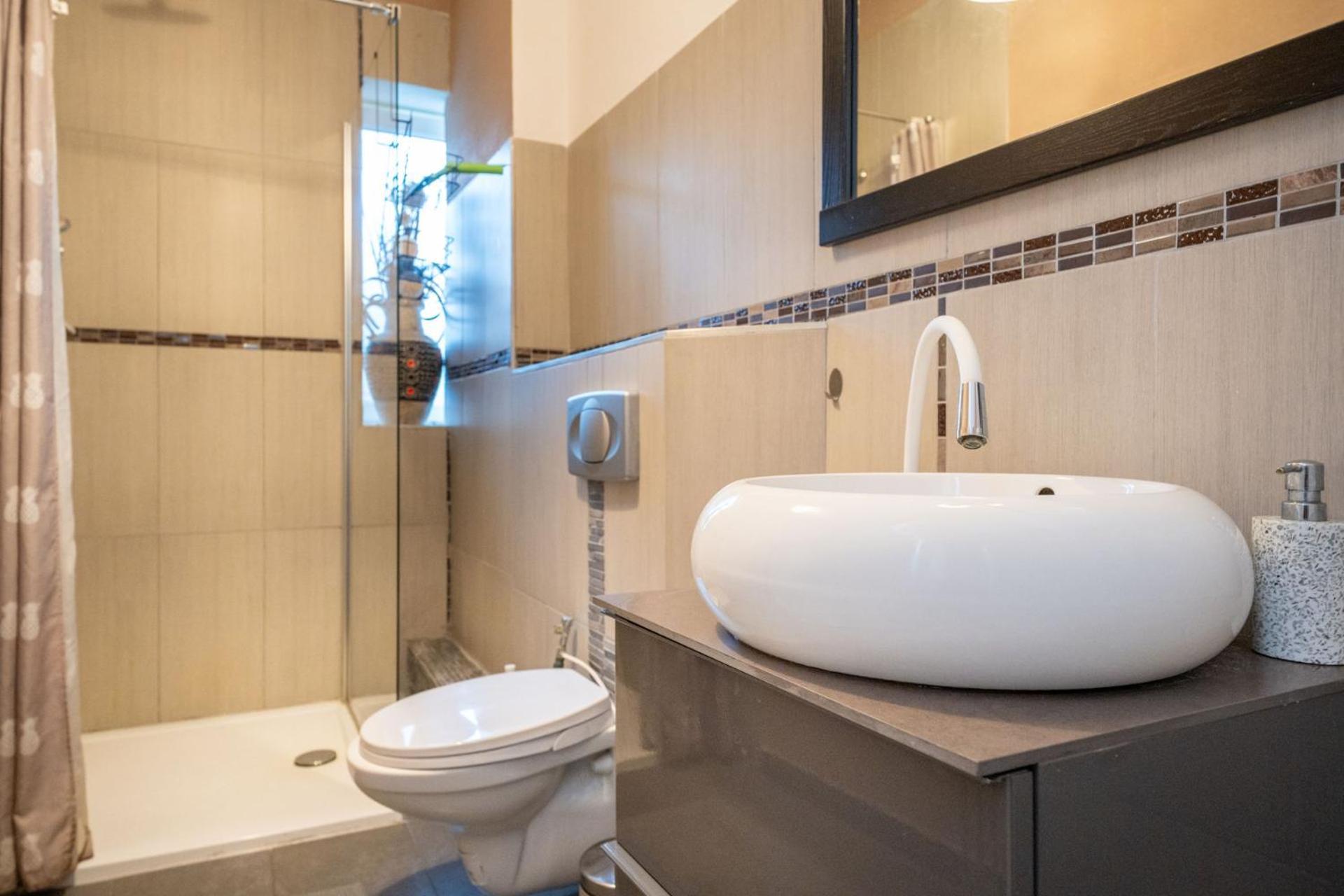 Charmante Privatzimmer In Der Stadt Coblença Exterior foto