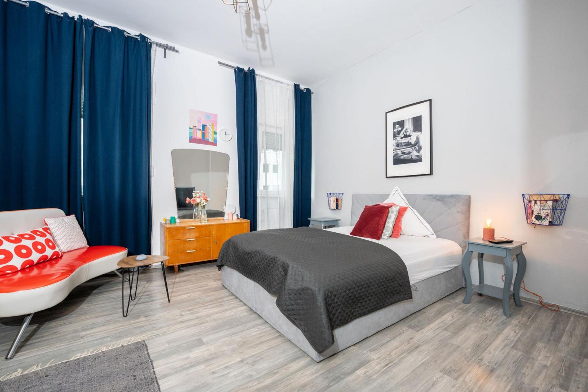 Charmante Privatzimmer In Der Stadt Coblença Exterior foto
