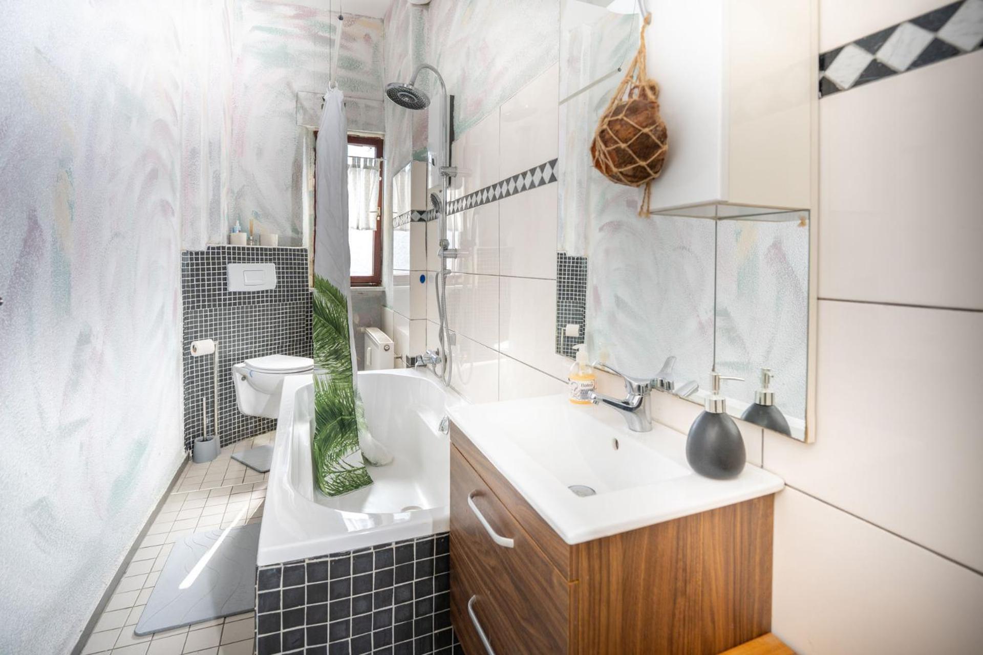 Charmante Privatzimmer In Der Stadt Coblença Exterior foto